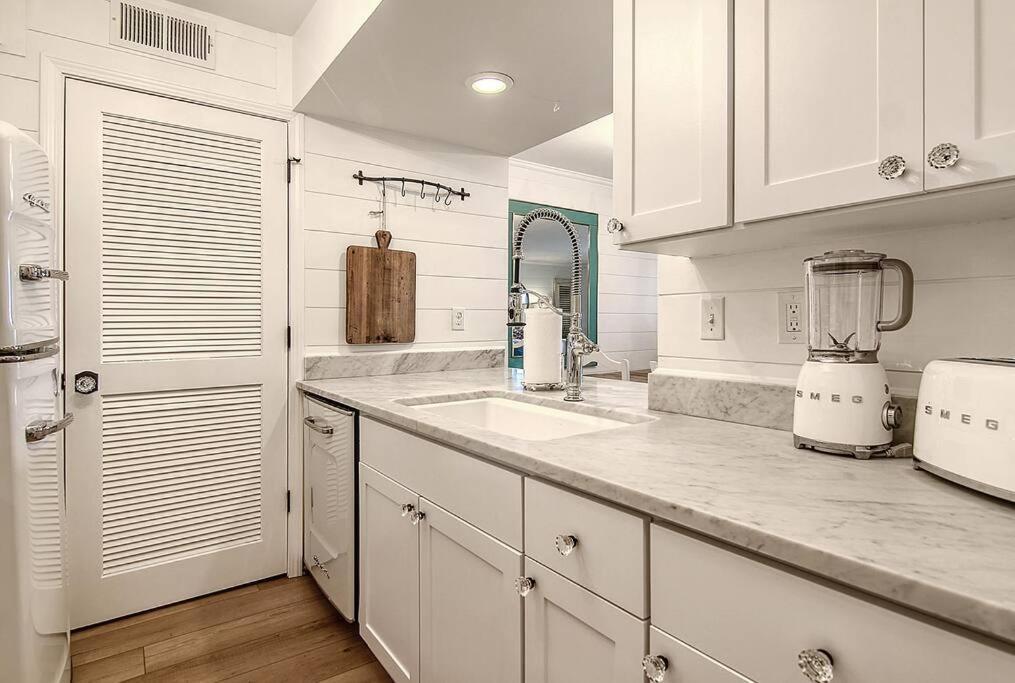 Luxury Seabrook Beachfront W/Spectacular Sunsets Eksteriør billede