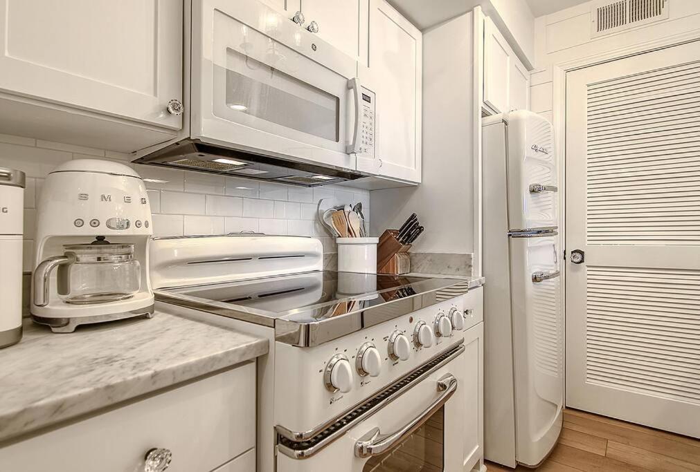 Luxury Seabrook Beachfront W/Spectacular Sunsets Eksteriør billede
